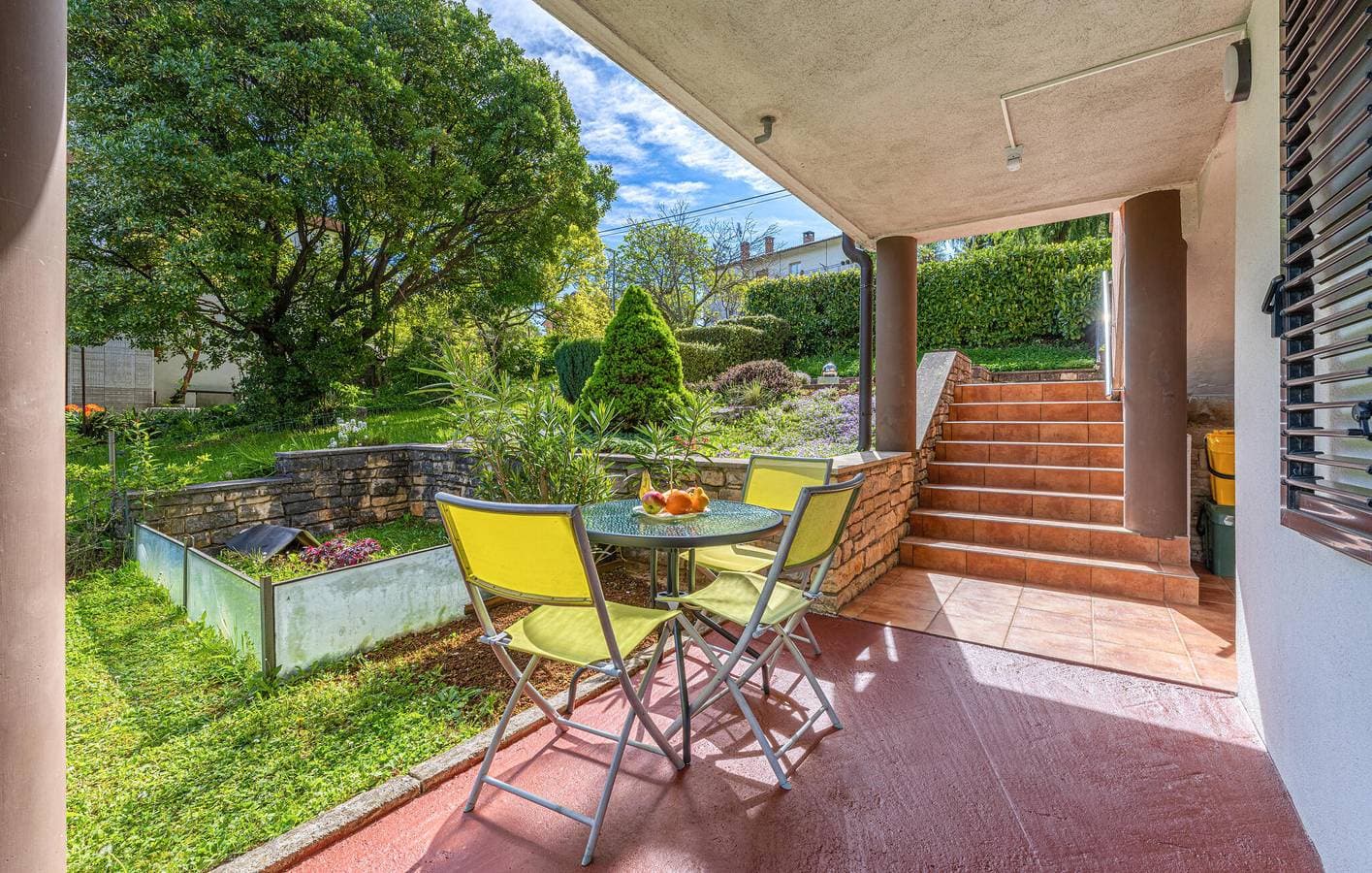 Foto 12 von 28: Gemütliche Ferienwohnung in Pazin mit Terrasse und malerischer Aussicht