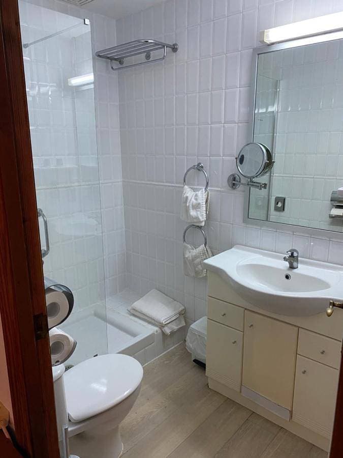 Foto 3 von 17: One-Bedroom Apartment  with Balcony