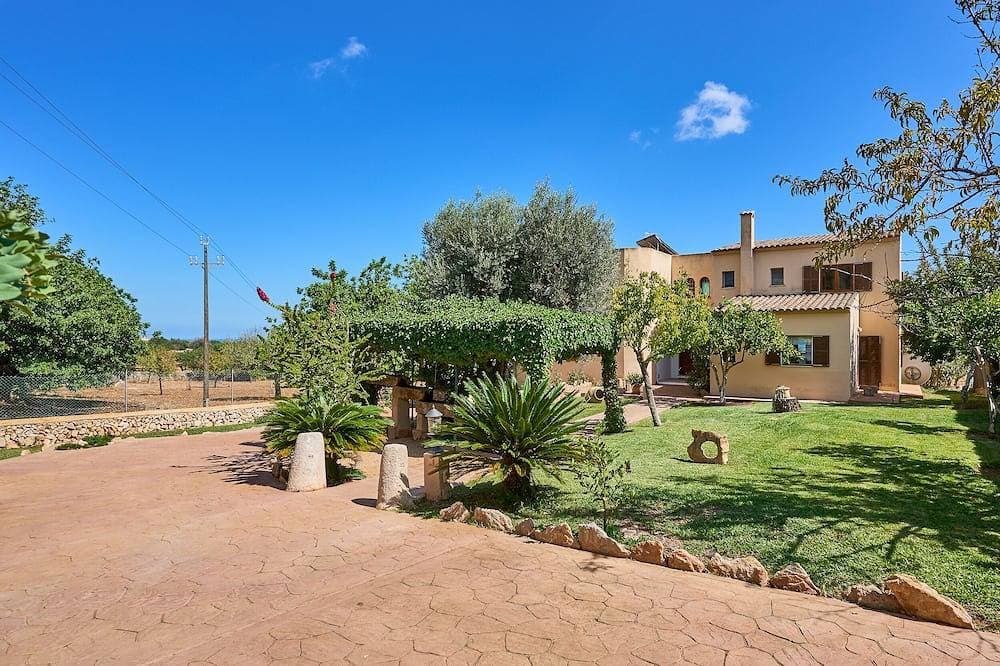 Foto 12 von 30: Garrovers de Shorta, Finca mit Pool, grossem Garten und Blick auf das Land