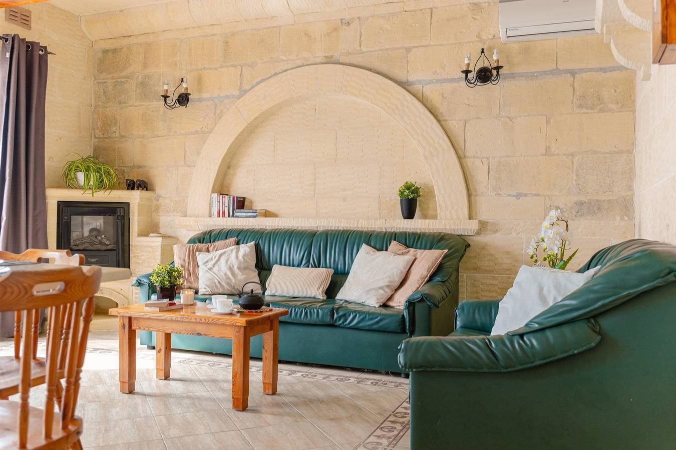 Foto 5 von 21: Villa für 6 Personen mit Balkon