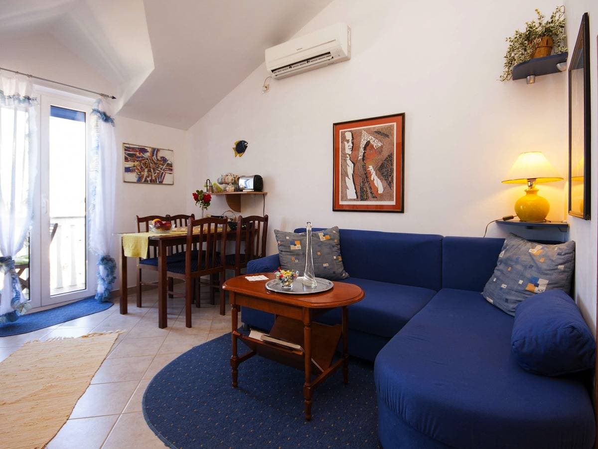 Foto 4 von 23: Apartment Grivicic A2 mit Meerblick auf der Insel Krapanj