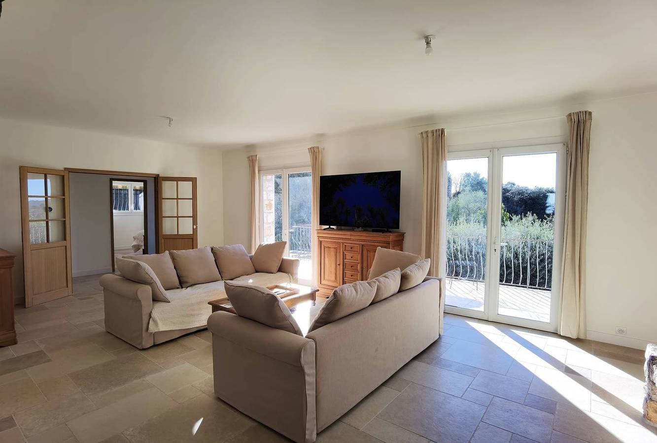 Foto 3 von 52: Ferienwohnung für 12 Personen mit Pool