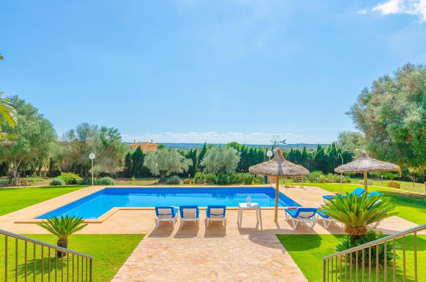 Foto 3 von 58: Can Bou – Villa mit Privatpool am Stadtrand von Ses Salines und nur 4 km vom Strand entfernt. WiFi gratis.