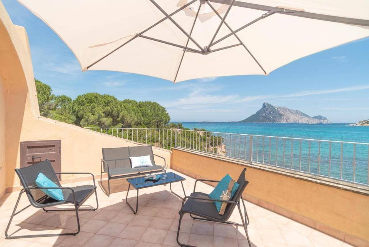 Villa Tavolara Cala Girgolu 1