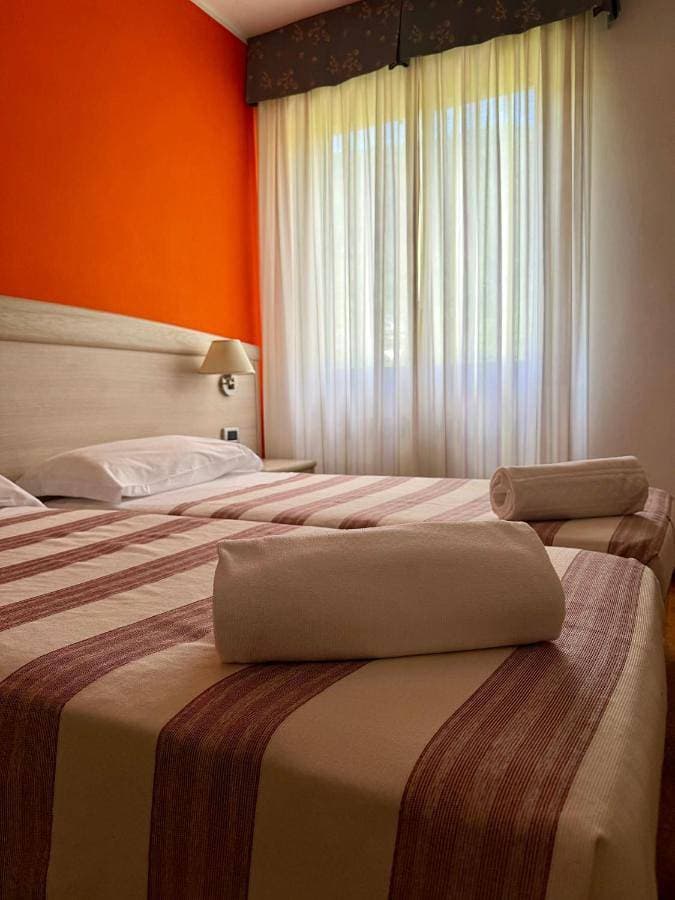 Foto 4 von 18: Triple Room with Mountain View