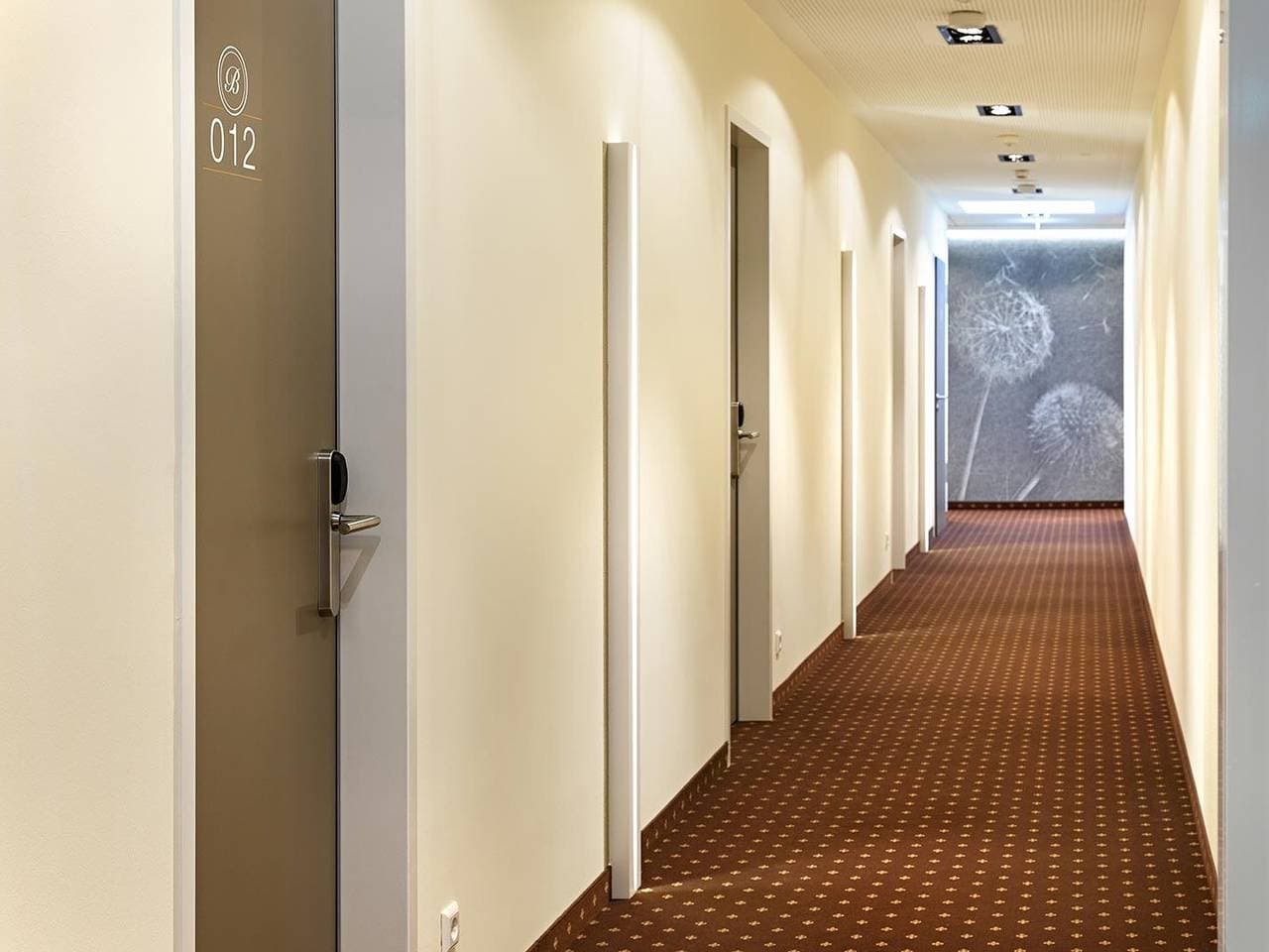 Foto 6 von 17: Boutique Hotel Bellevue - Doppelzimmer Standard mit Dusche und Wc