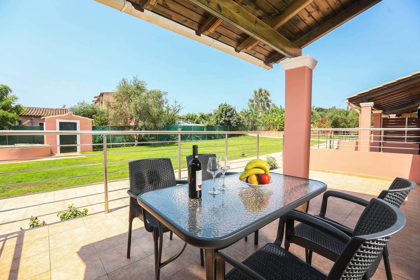 Foto 2 von 33: Ferienwohnung für 4 Personen mit Garten