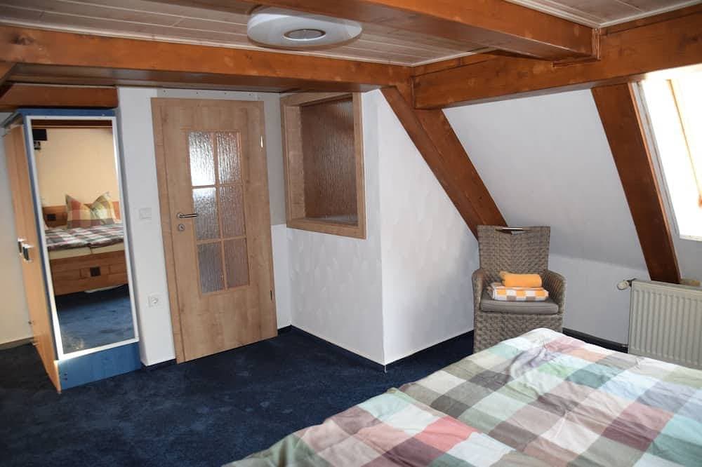 Foto 4 von 30: Wellnessburg Charlotte im Südharz mit Sauna und Whirlpool