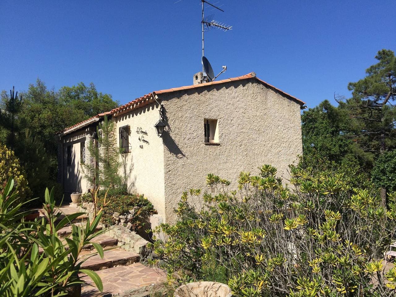 Ferienhaus in Fréjus mit Pool & Tennis 1