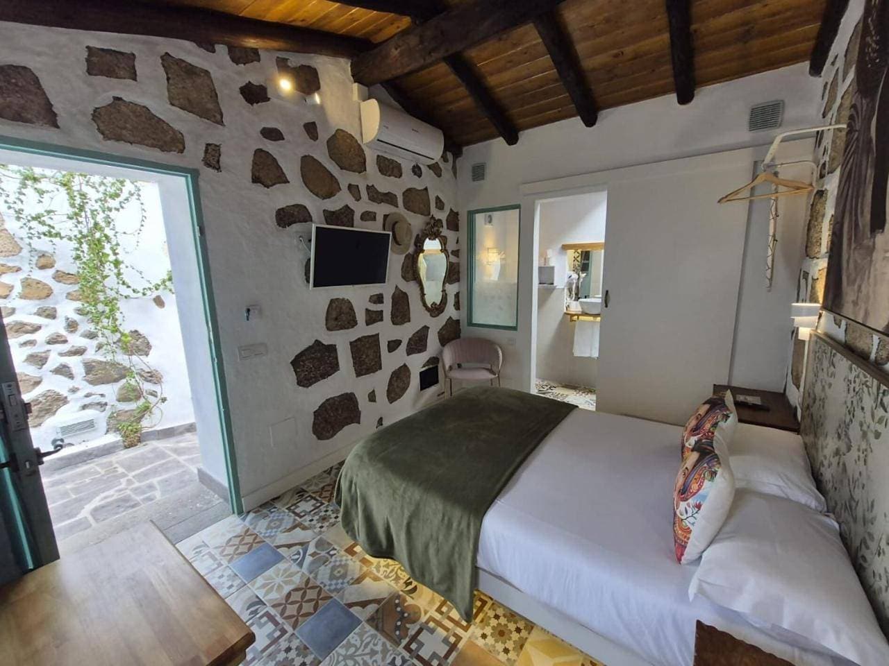 Foto 7 von 26: Double Room with Private Bathroom