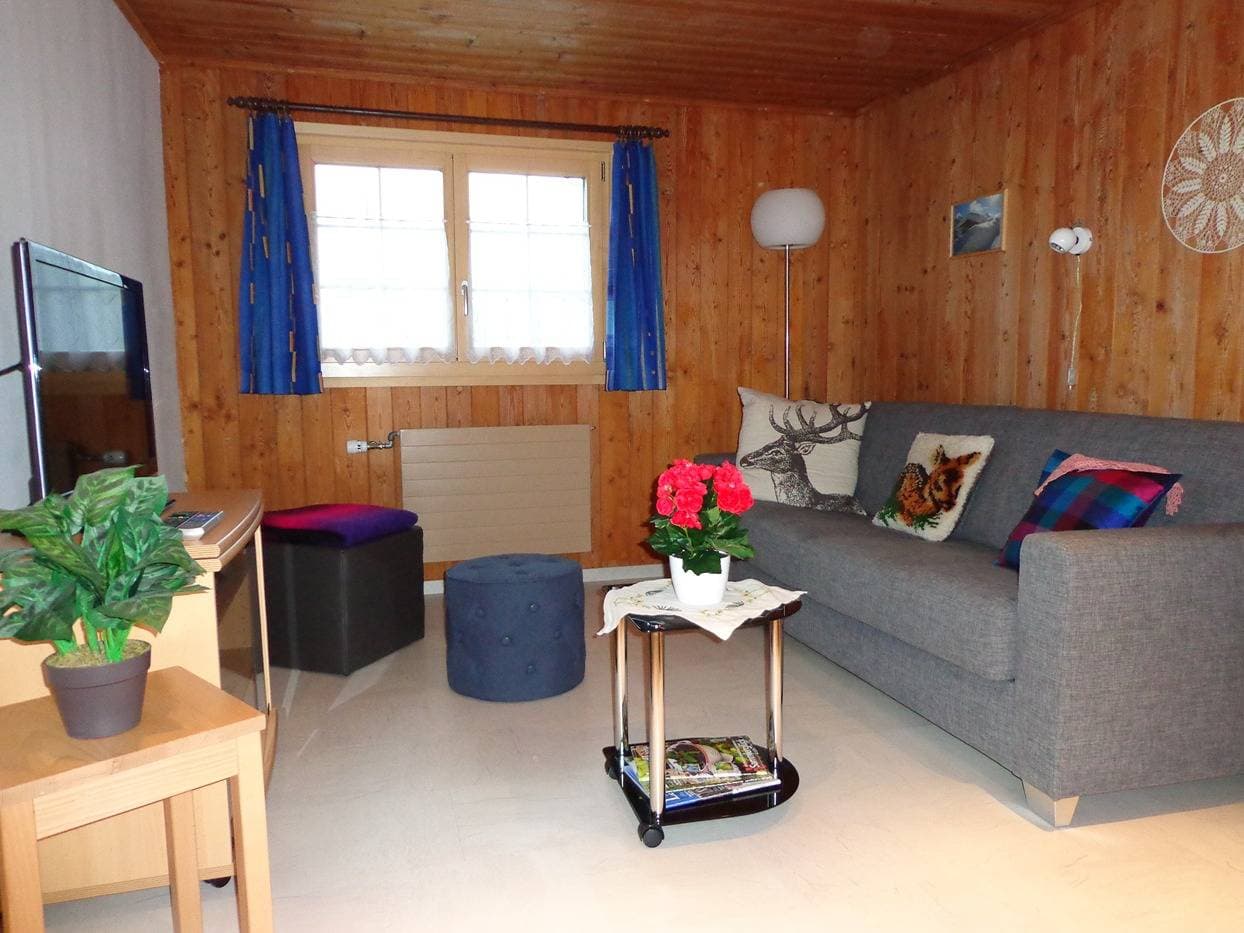 Foto 10 von 12: Ferienwohnung Gün Derungs, Safien-Platz - 3 Zimmer Ferienwohnung für max. 4 Pers.