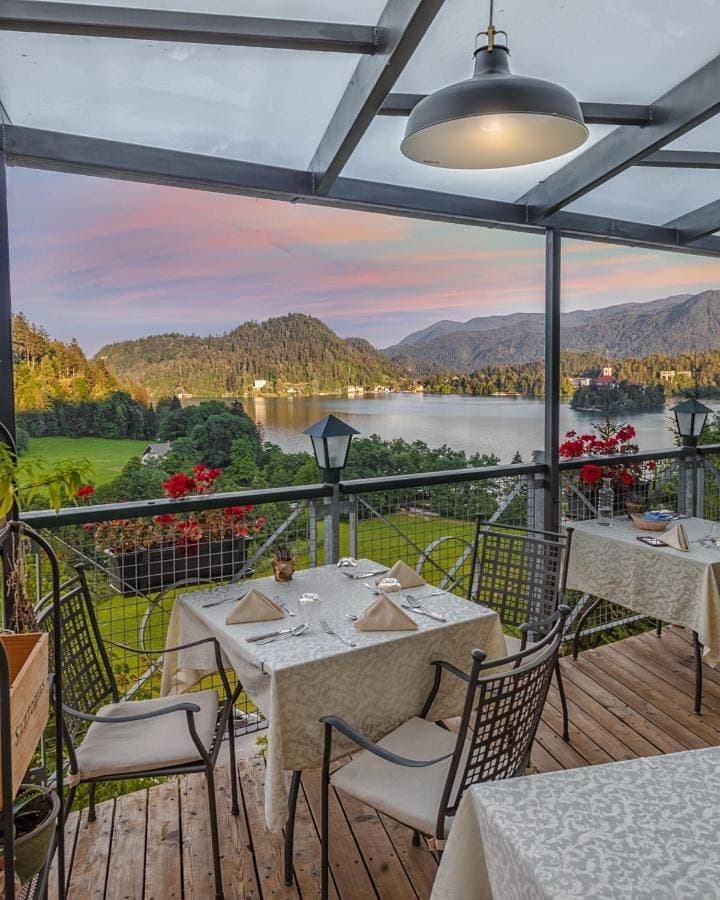 Foto 5 von 21: Deluxe Double or Twin Room with Lake View