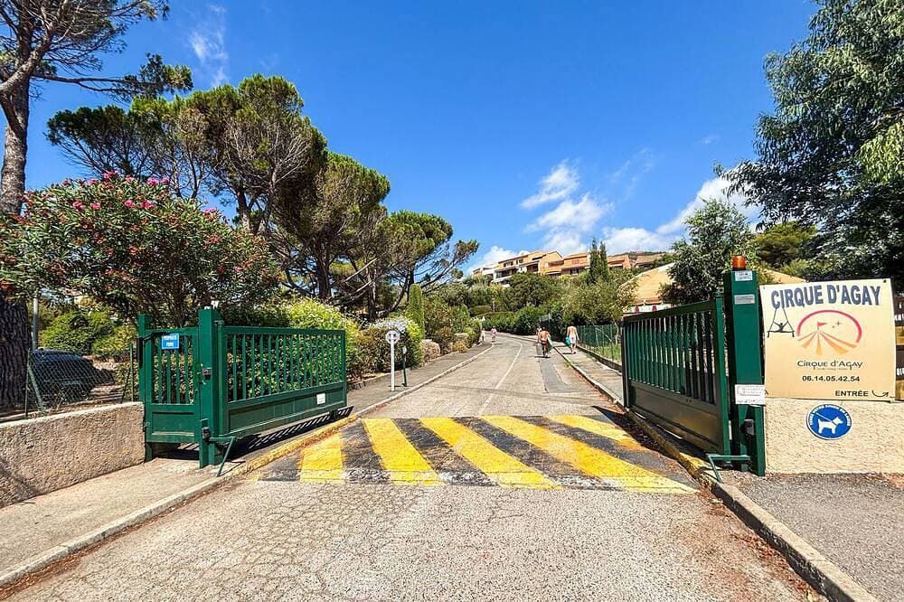 Foto 7 von 18: Awesome apartment in Agay with house sea view