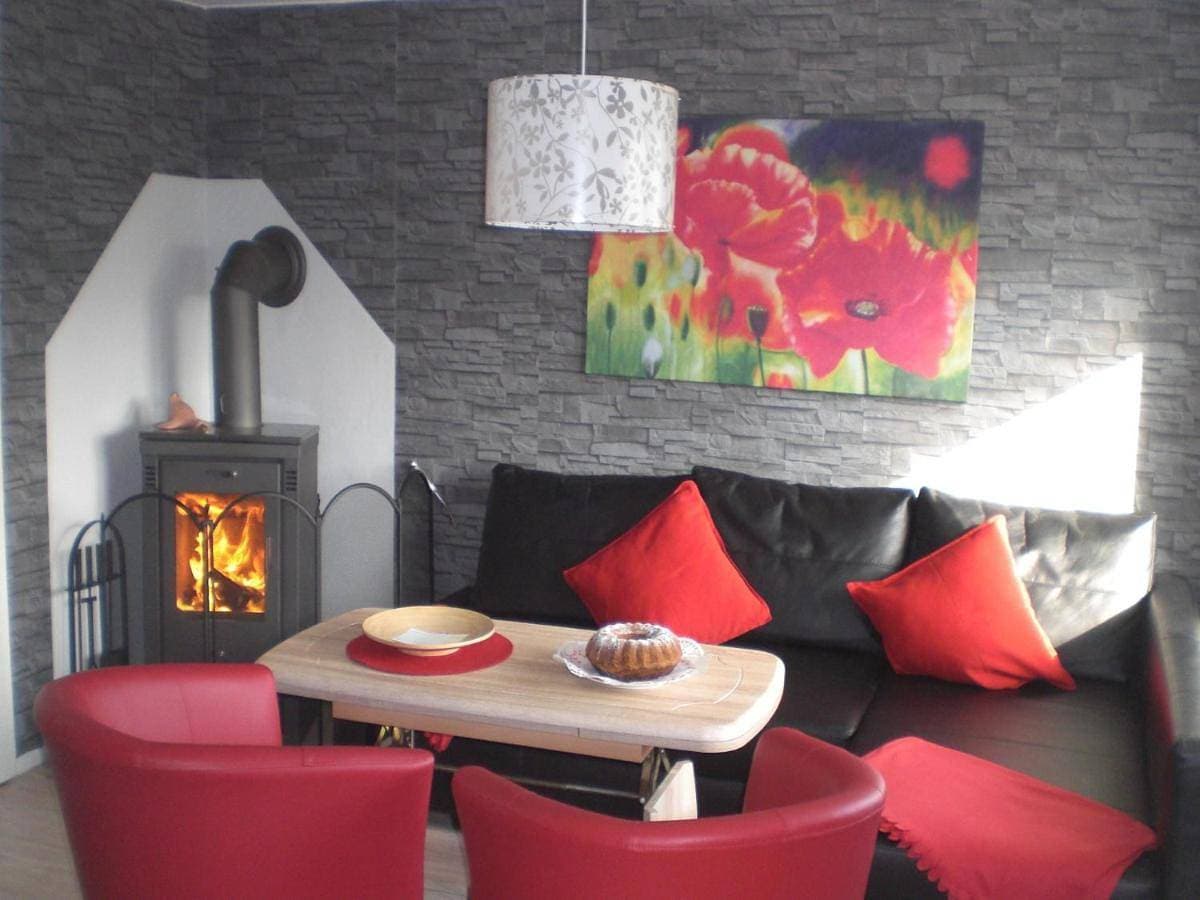 Ferienhaus mit Kamin in Sternberg, cleaning included 1