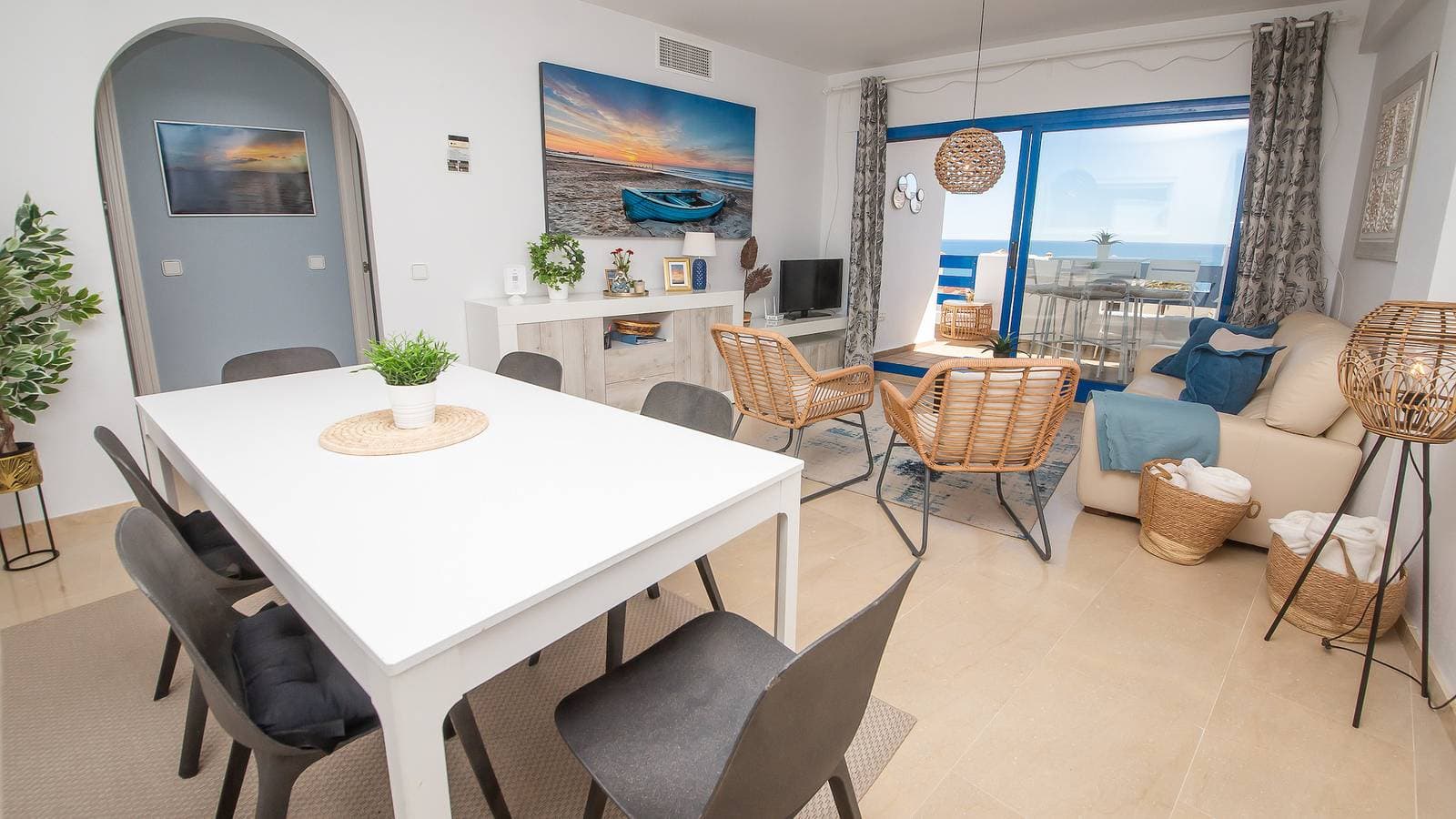 Foto 4 von 40: Duquesa Suites 514