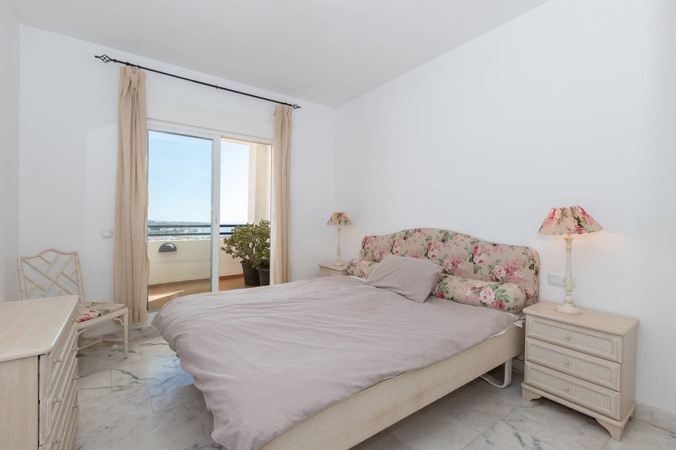 Foto 11 von 28: Penthouse mit fantastischer Aussicht, Bergblick, Meerblick, Terrasse & Garten