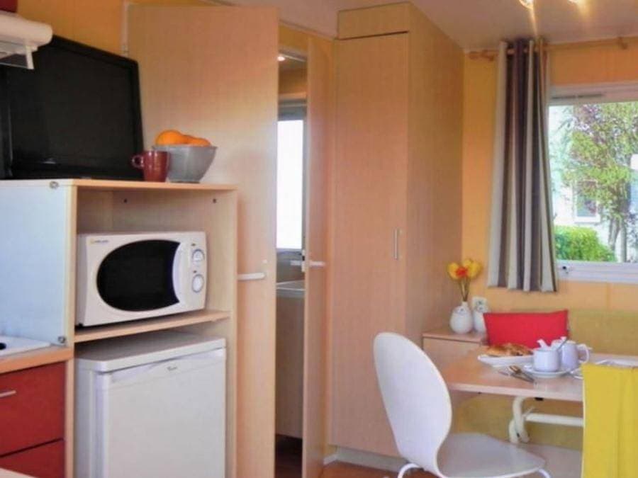 Foto 5 von 24: Camping Les 3 Rivières - Mobilheim 4 personen - Mh2 Klassik