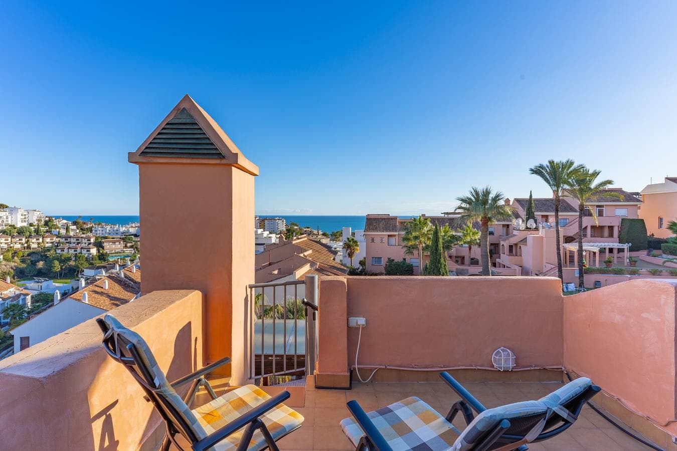 Foto 6 von 23: Duplex-Penthouse mit Meer- und Stadtblick a114