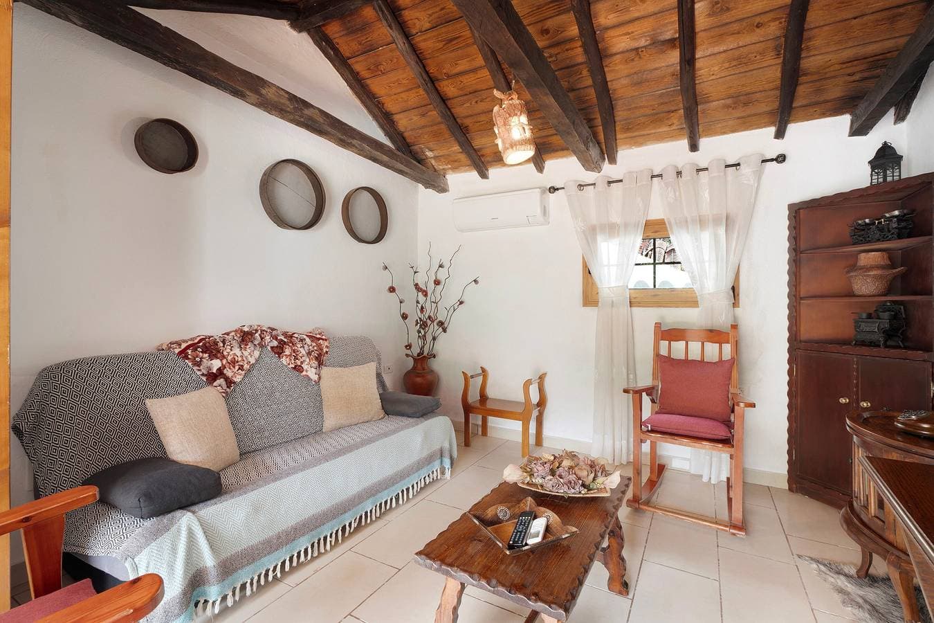 Foto 8 von 30: Ferienhaus 'Casa Rural Medina 1' mit Bergblick und Klimaanlage - SilboHoliday