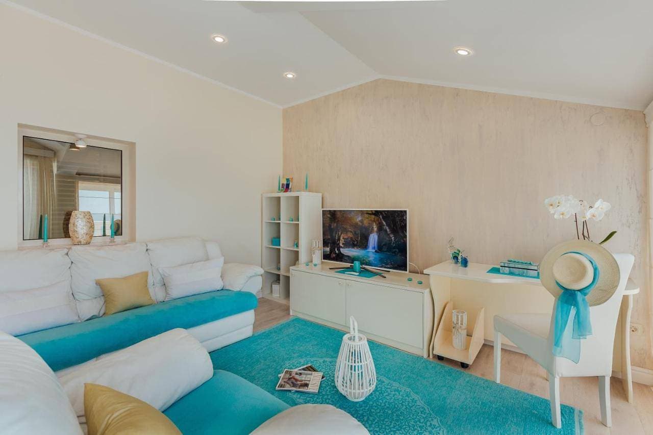 Foto 10 von 26: Two-Bedroom Apartment with Sea View