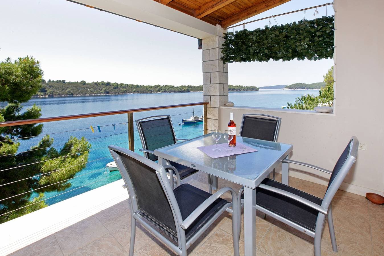 1-Zimmer-Ferienwohnung am Strand Karbuni, Korcula A-18137-a 1