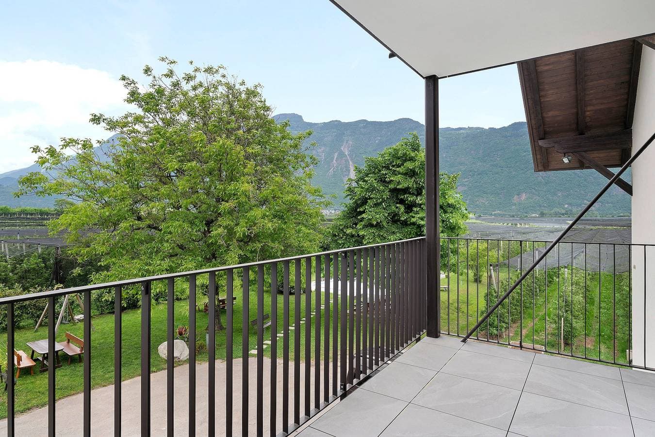 Foto 7 von 30: Apartment 'Red Delicious' mit Bergblick & großem Balkon