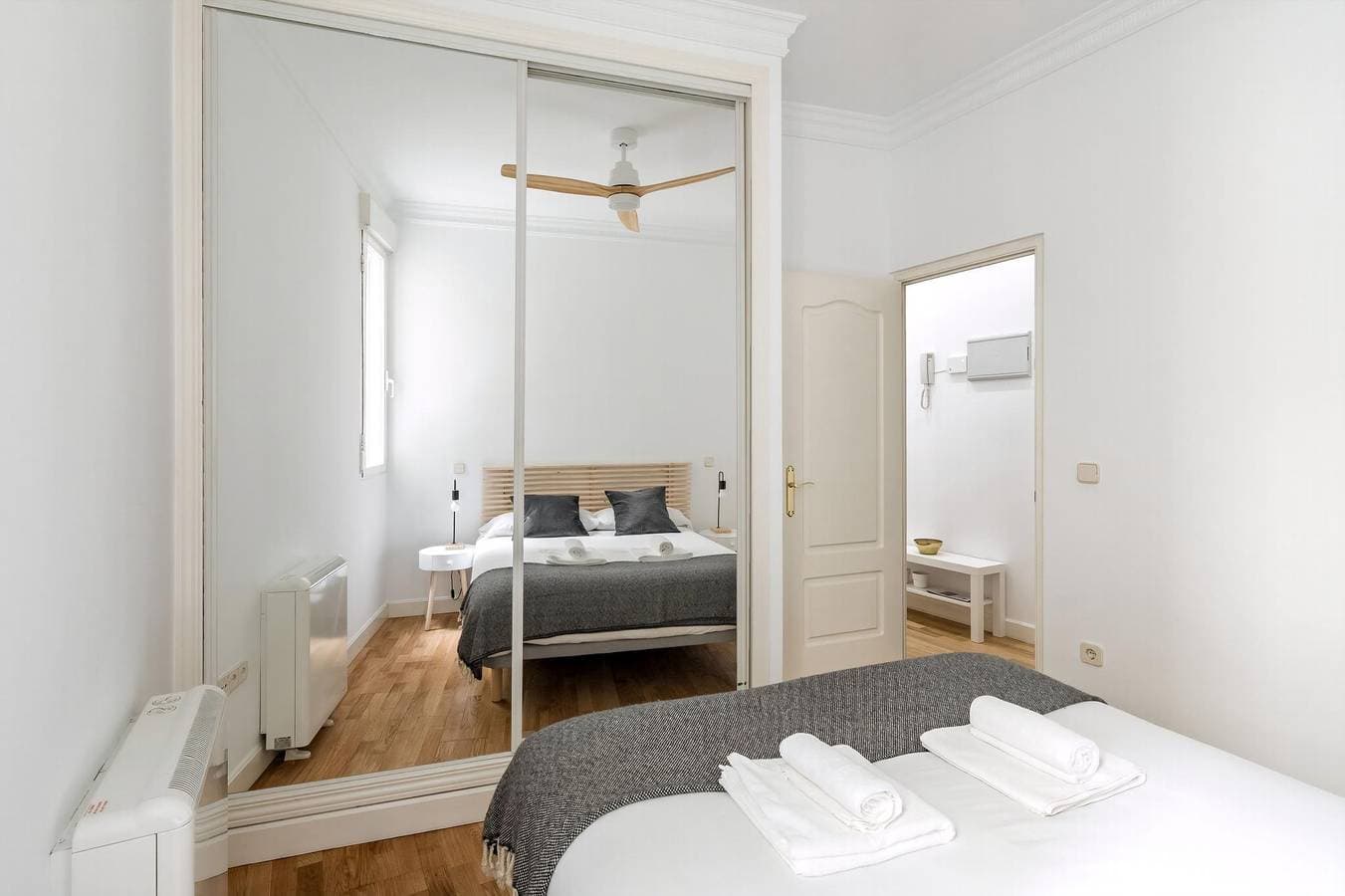 Foto 7 von 21: Ferienwohnung für 4 Personen mit Balkon