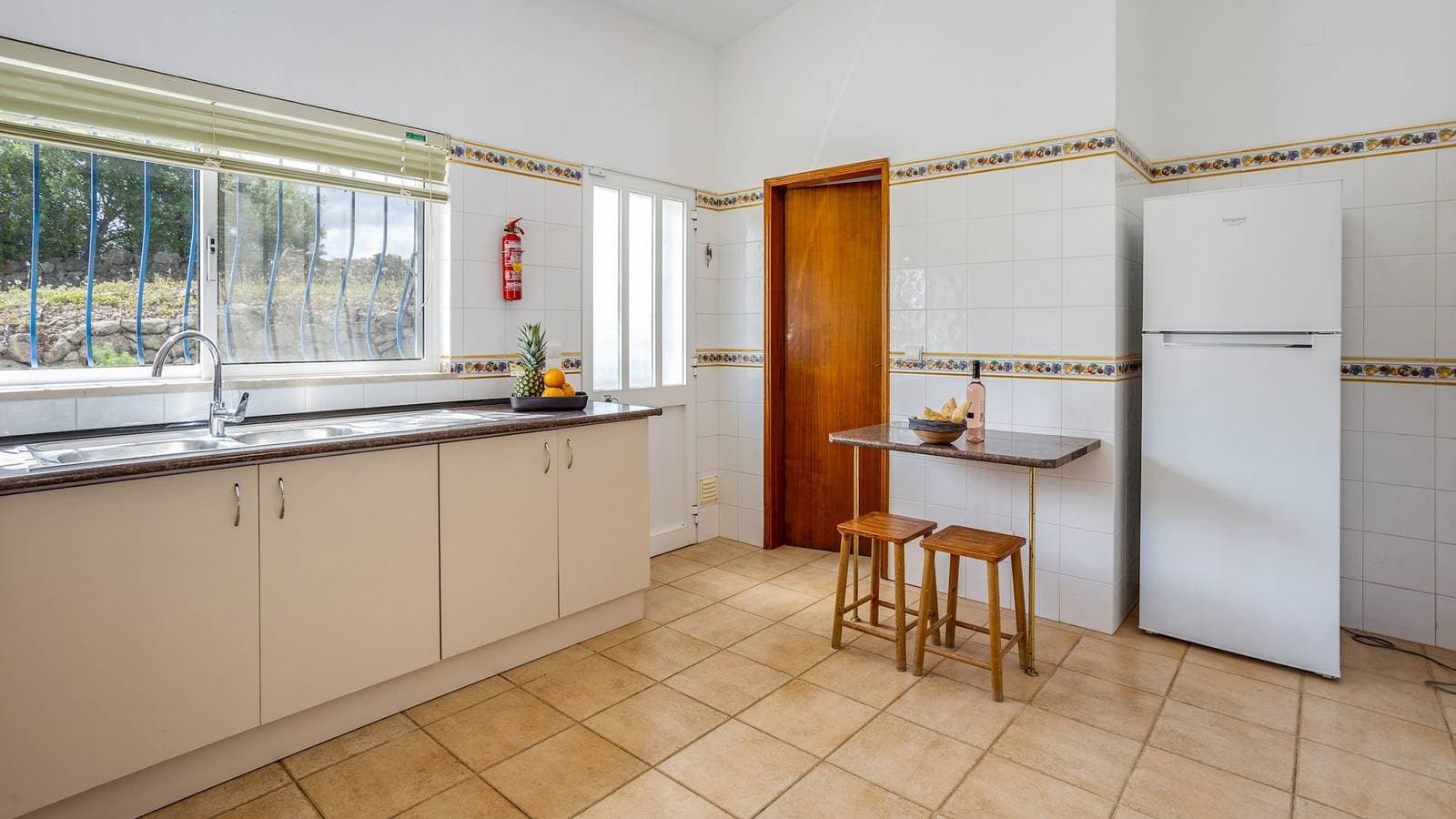 Foto 13 von 32: Villa für 6 Personen mit Terrasse
