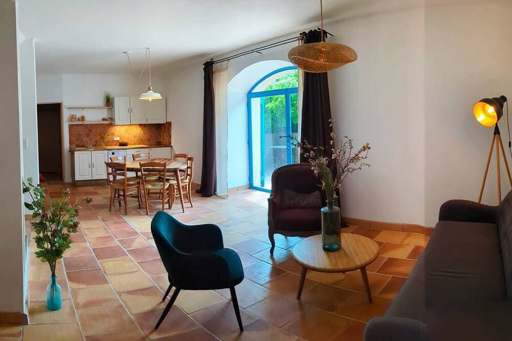 Charming gîte with private spa and river at the bottom of the garden. Baronnies 1