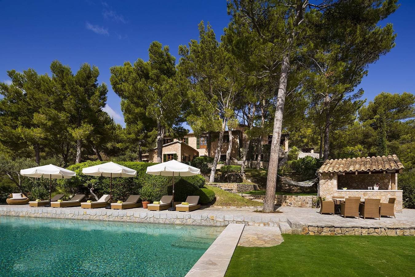 Foto 4 von 28: Villa für 10 Personen mit Garten