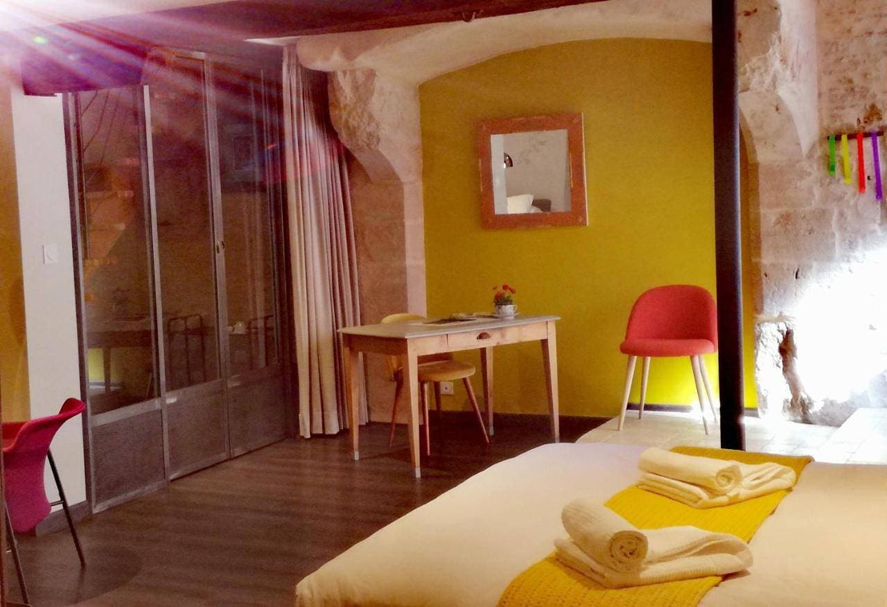 Foto 5 von 9: Double Room with Private Bathroom