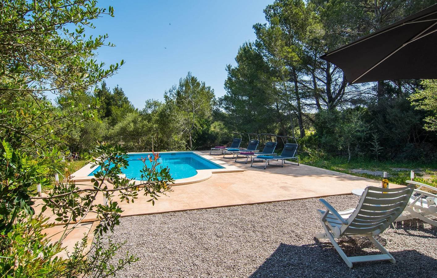 Foto 13 von 26: Appartement am Strand mit Pool und Terrasse