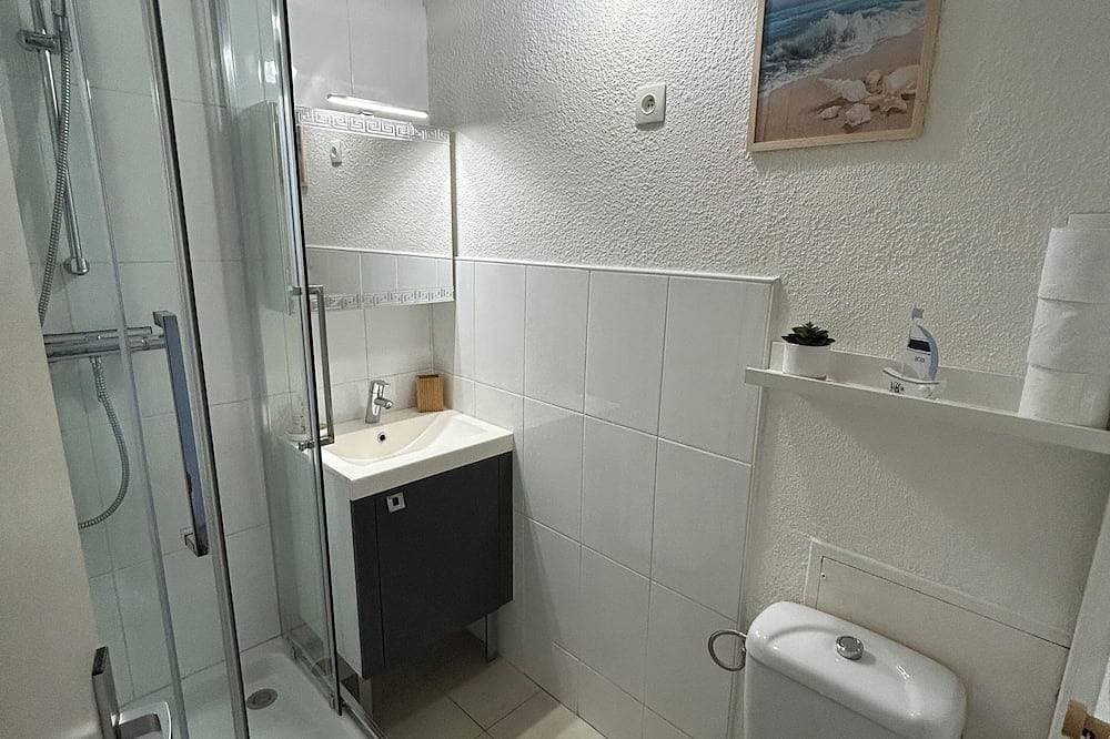 Foto 4 von 16: Appartement 4 Couchages Climatisé- Piscine Privée, Proche Centre Ville et Plages
