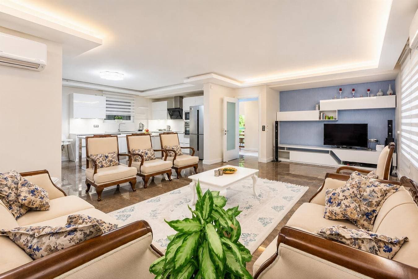 Foto 4 von 24: Villa für 10 Personen mit Terrasse