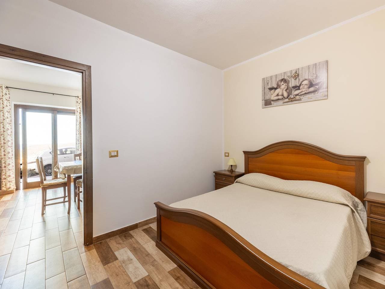 Foto 3 von 31: Wohnung mit Veranda und privatem Parkplatz