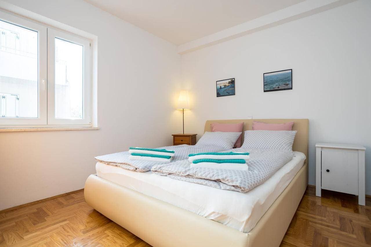Foto 7 von 20: Two-Bedroom Apartment with Balcony