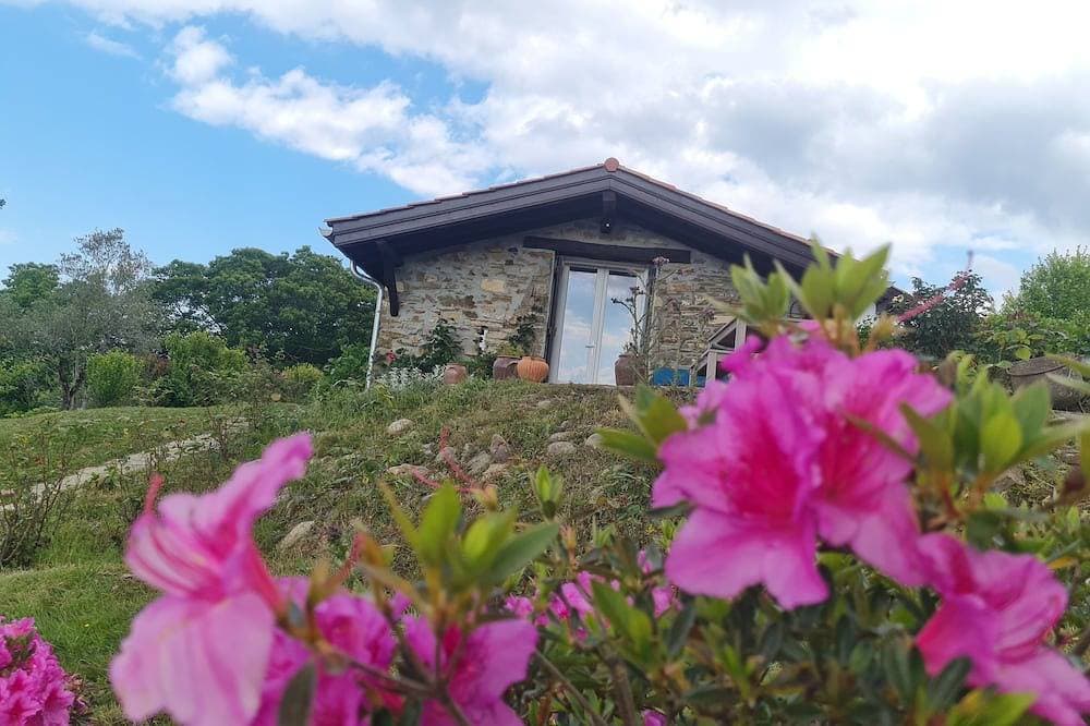 Old restored sheepfold in Ainhoa 1