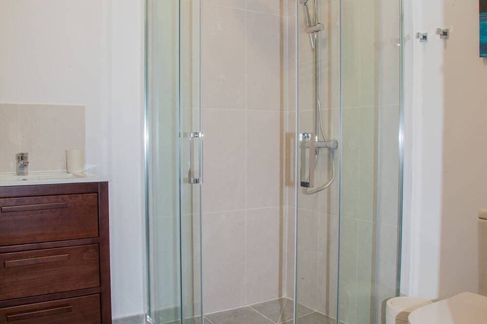 Foto 12 von 30: Cabana-Deluxe-Ensuite mit Dusche-Bergblick-Rabilargo