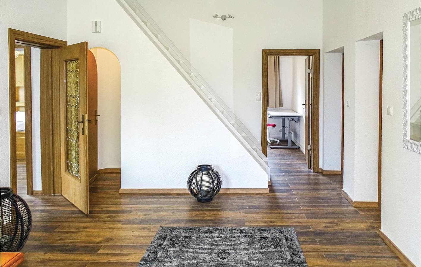 Foto 10 von 19: Gemütliche Wohnung mit TV, Terrasse, Parkplatz, Küche und Internet