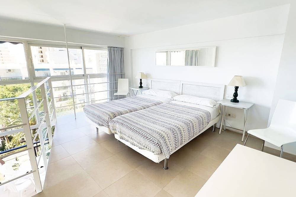 Foto 5 von 30: Skol 302 - Superb 1-Bedroom Duplex Apartment in Skol Marbella