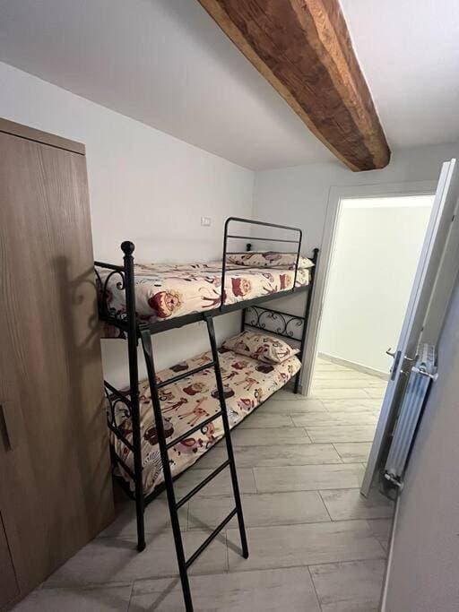 Foto 6 von 16: Two-Bedroom Apartment