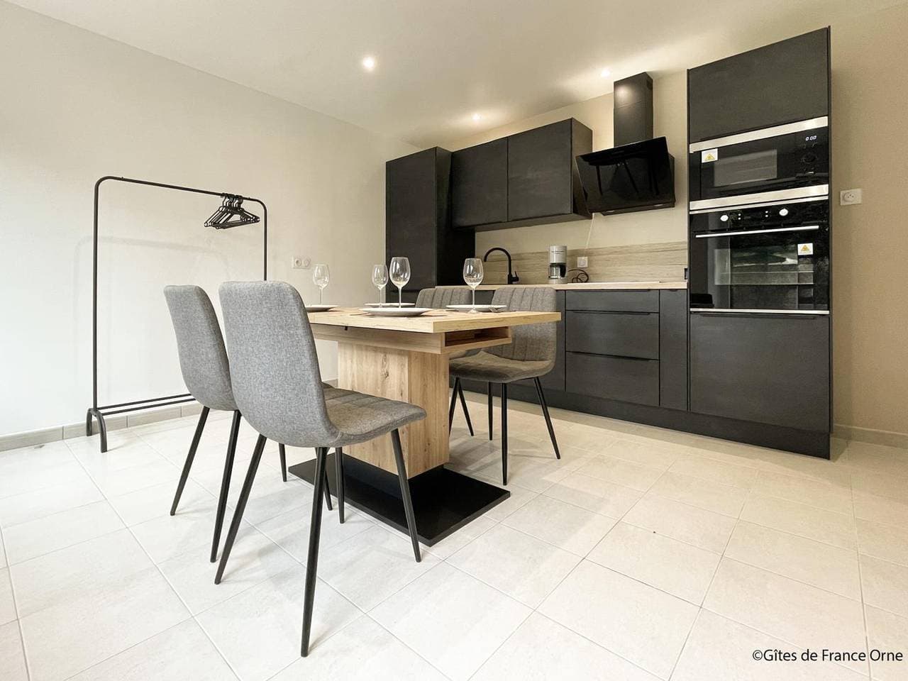Foto 6 von 10: Gemütliches Ferienhaus für 2 mit Terrasse und WIFI in der Normandie