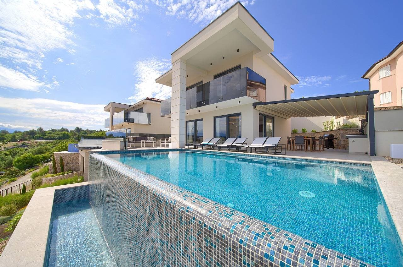 Foto 6 von 78: Villa Majestic mit Sauna und schöner Aussicht