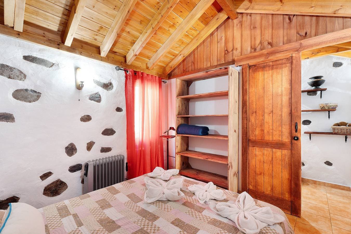 Foto 13 von 25: Ferienhaus 'Casa Rural Medina 2' mit Bergblick und WLAN - SilboHolidays