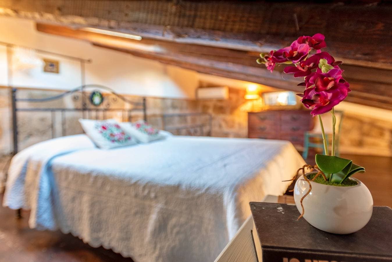Foto 12 von 31: Topaz in Old Town!  Romantic  near the sea! Alghero smart country style! Wi-Fi
