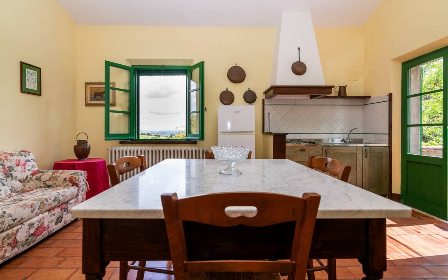Foto 4 von 47: Ferienwohnung für 4 Personen mit Seeblick