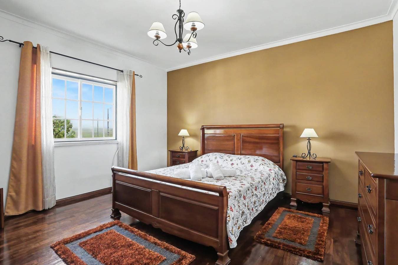 Foto 10 von 30: Casa Avó Judite mit Blick auf die Burg von Óbidos – 4 Sz, Balkon, Grill