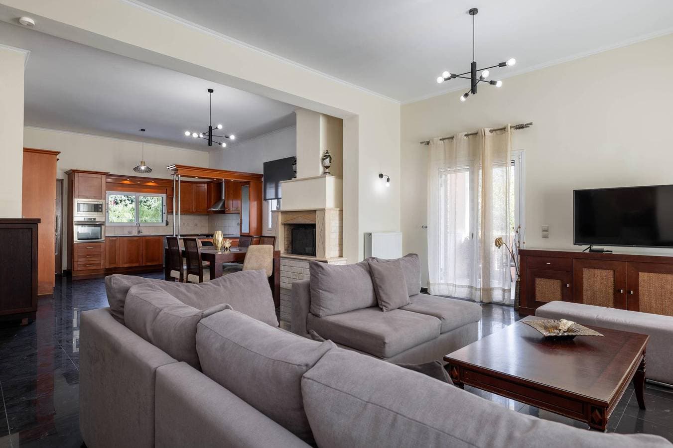 Foto 4 von 51: Villa für 8 Personen mit Garten