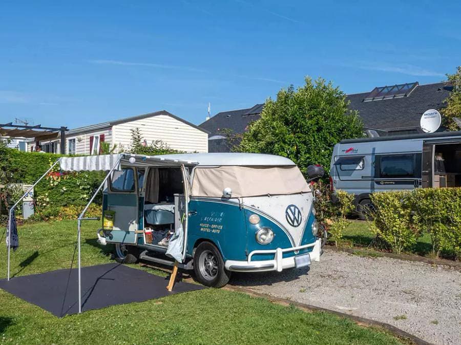 Foto 7 von 57: Flower Camping Vitamin - Mobilheim 2 personen - Cahita Standard 17.8m² (1 Schlafzimmer) + TV + Terrasse