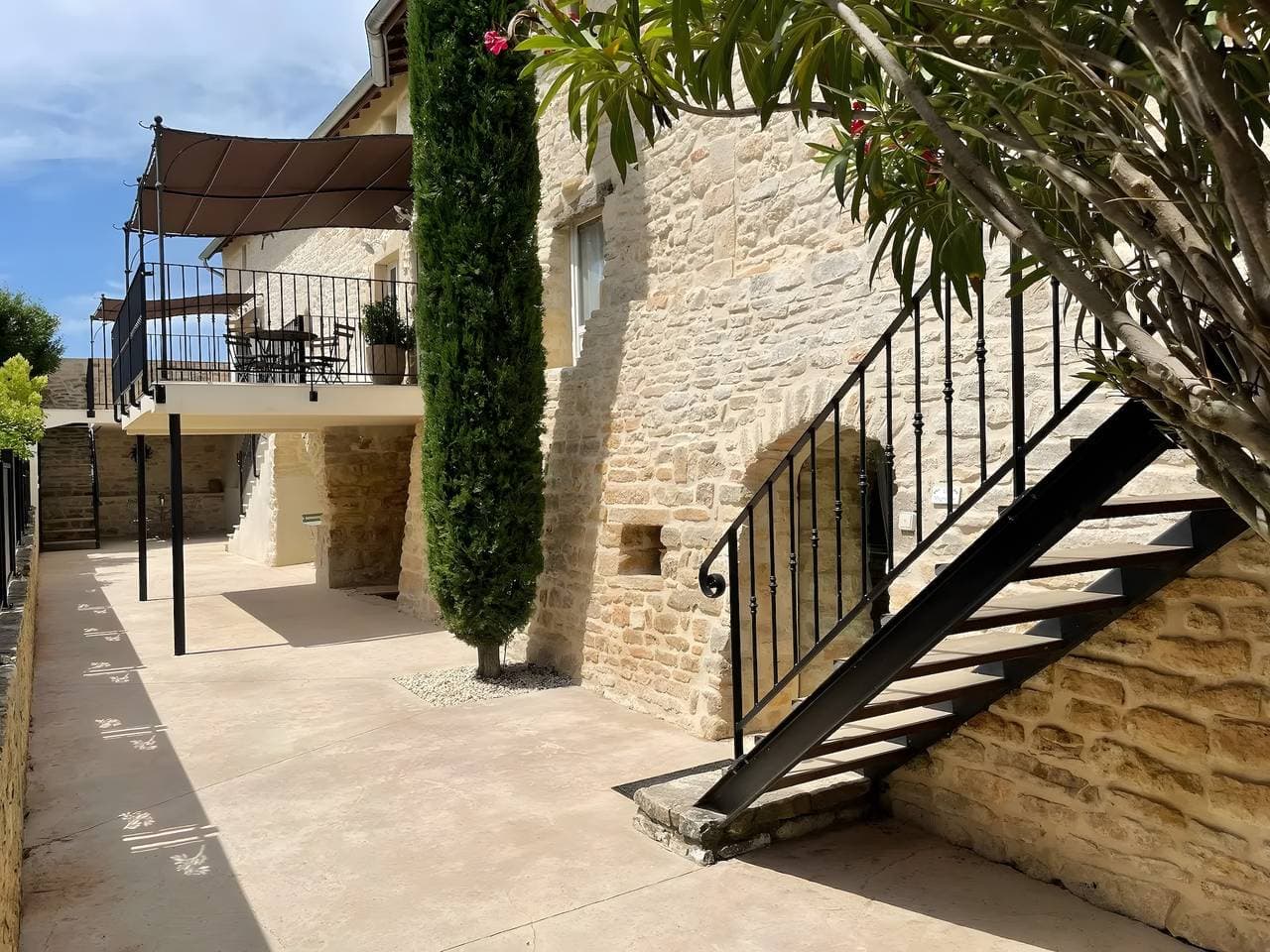 Foto 8 von 22: Gîte „L’Oustalet“ mit privater Terrasse, WLAN und Klimaanlage